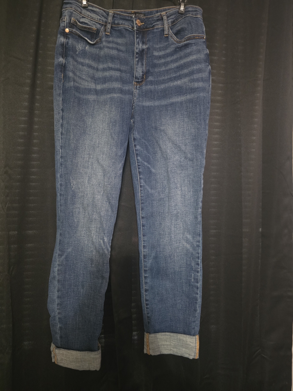 JUDY BLUE BOYFRIEND FIT